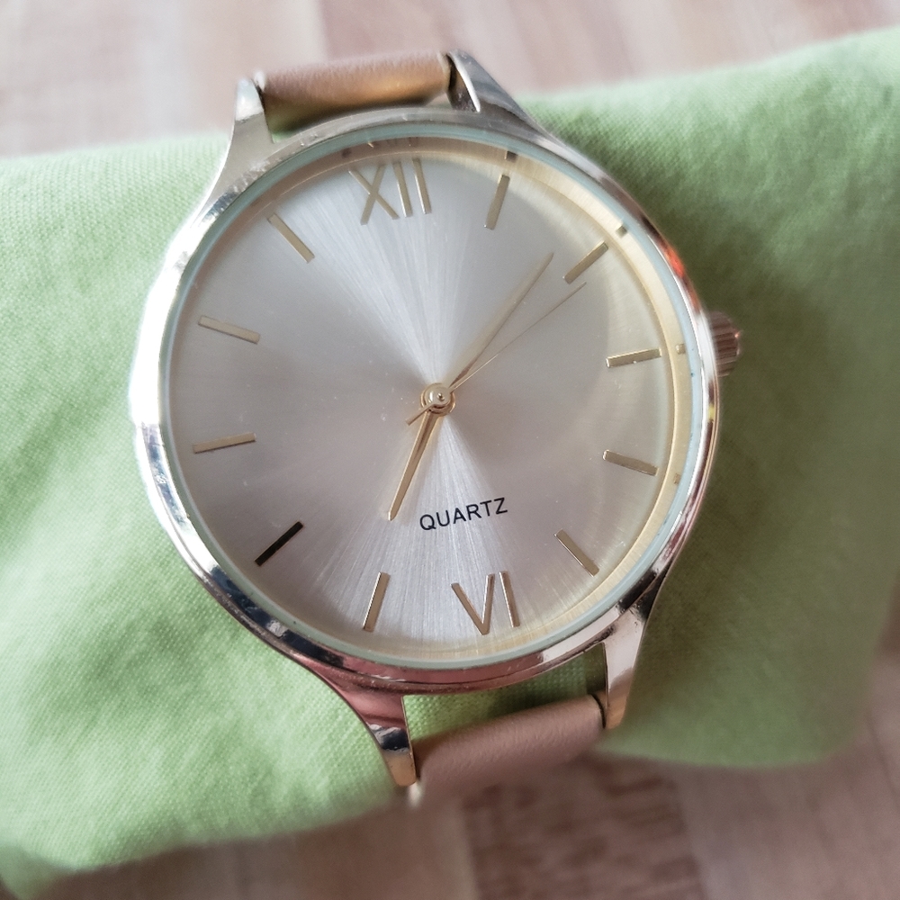 Womens Tan & Gold Metallic Watch Faux Leather Band